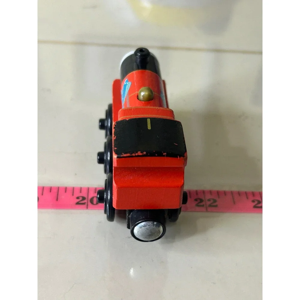 Thomas & Friends Wooden Railway Fishy James Red Engine BDG57 Magnetic Train